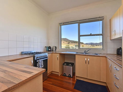 Somerville Wines Farmstay In Broke, Super Cute House On Working Farm. Walk For Miles. - Bet 4u 2