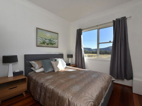 Somerville Wines Farmstay In Broke, Super Cute House On Working Farm. Walk For Miles. - Bet 4u 3