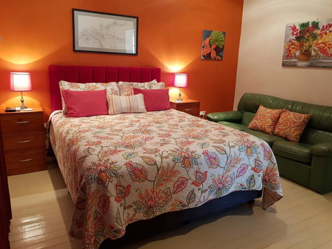 Sonja's Bed And Breakfast - Bet 4u 3