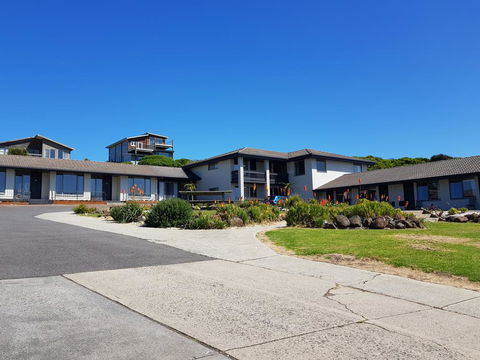 Southern Ocean Motor Inn - Bridge Guide 1