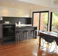 Southern Ocean Villa 9 - Bridge Guide