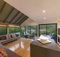 Southern Ocean Villas - Bridge Guide