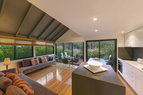 Southern Ocean Villas - Bridge Guide 0