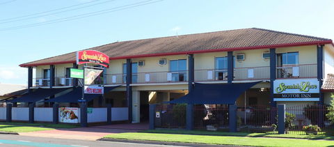 Spanish Lace Motor Inn - Click Find 3