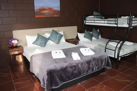 Spanish Lace Motor Inn - Bridge Guide 1