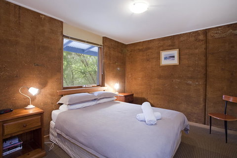 Split Point Cottages - Click Find 1