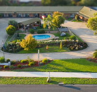 Statesman Motor Inn - Click Find