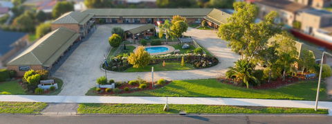 Statesman Motor Inn - Click Find 0