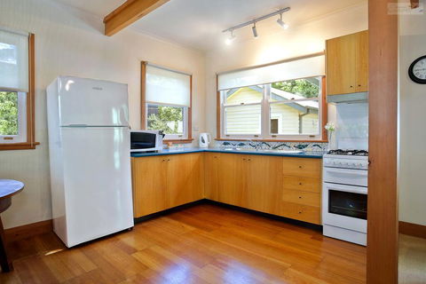 Stonewall Cottage And Studio - DBD 3
