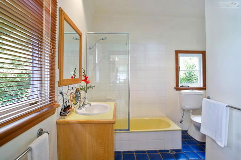 Stonewall Cottage And Studio - DBD 1