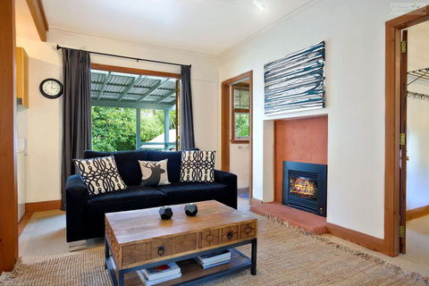 Stonewall Cottage For Two With Fireplace - DBD 2