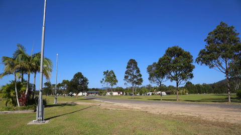 Stoney Park Holiday Park - Click Find 0