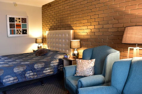 Strzelecki Motor Lodge - Click Find 1