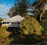 Stunning Queenslander - Click Find