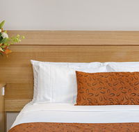 Sunseeker Motor Inn - Click Find