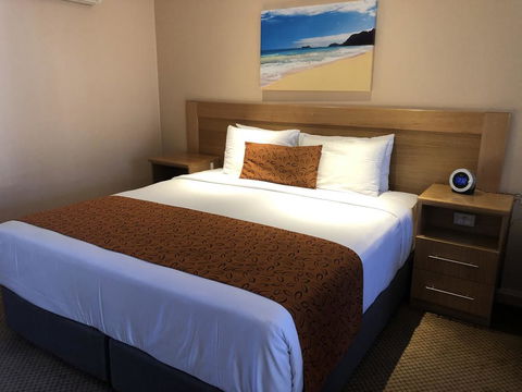 Sunseeker Motor Inn - Click Find 2