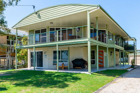 Sunsets From Your Front Patio - Sylvan Beach Esp, Bellara - Click Find 0