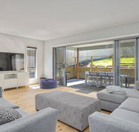Sunshine Beach House Brand new stunning - Lawyer Find