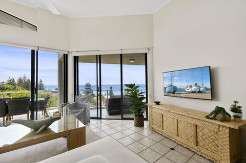 Sunshine Beach Penthouse With Beach Views - Unit 9/21 Park Crescent, Sunshine Beach - Click Find 3
