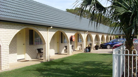 Sunshine Coast Airport Motel - Click Find 1