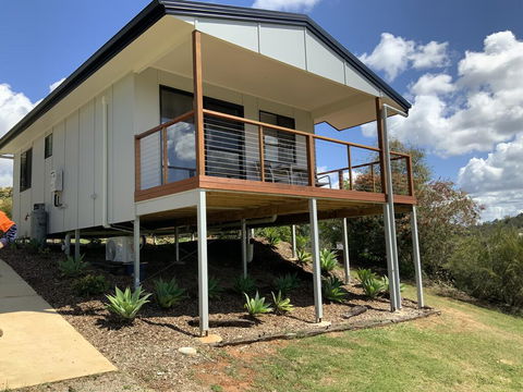 Sunshine Coast Retreat - Click Find 1