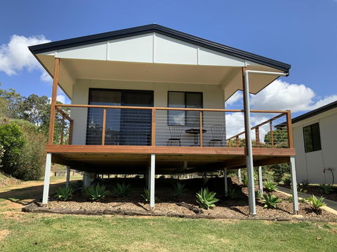 Sunshine Coast Retreat - Click Find 3