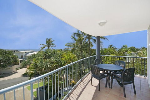 Sunshine Cove, Across The Road From The Beach - Bet 4u 0