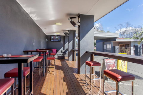 Sunshine Motor Inn - Bet 4u 2