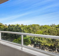 Super Convenient Apartment with Garden Views - Click Find
