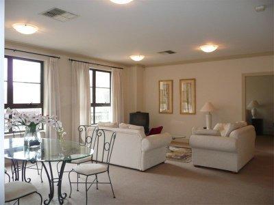 Superb Stay In Adelaides East End - Click Find 2