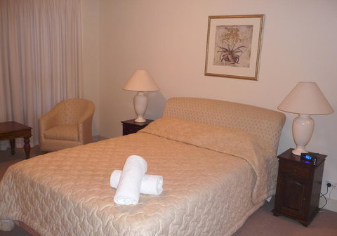 Superb Stay In Adelaides East End - Bet 4u 0