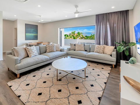 Superior Luxury Apartment In The City - Local Finder 0