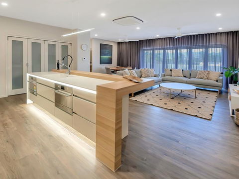 Superior Luxury Apartment In The City - Local Finder 2