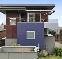 SURF CENTRAL - Wifi double garage  smack bang in the middle of town - Click Find