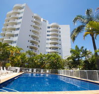 Surf Parade Resort - Click Find