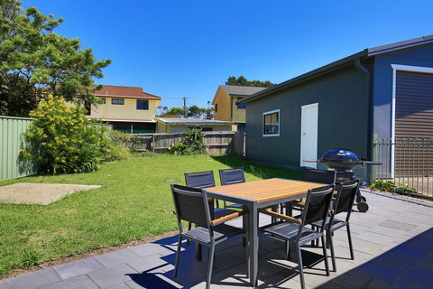 Surf Shack - Pet Friendly - 1 Min Walk To Beach - Bet 4u 1