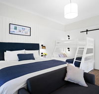 Surfaris Retreat - Click Find