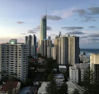 Surfers Paradise Holiday Apartment - DBD
