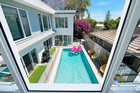 Surfers Paradise Holiday Home Almalfi Drive - DBD 3