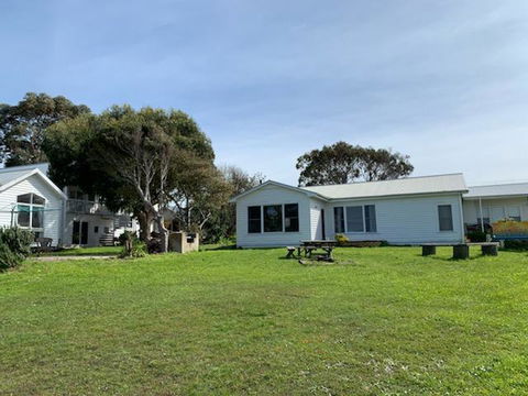 Surfside Backpacker - Bridge Guide 0