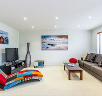 SURFSIDE GETAWAY IN PICTURESQUE INVERLOCH - Click Find