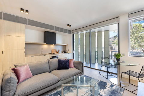 Surry Hills Fully Furnished Apartment (ELZ) - Bet 4u 3
