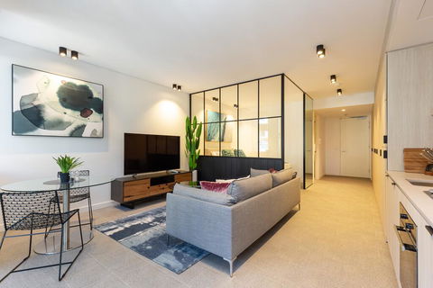 Surry Hills Fully Furnished Apartment (ELZ) - Bet 4u 1