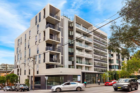Surry Hills Modern Furnished Self-Contained Apartment (ELZ) - Click Find 0