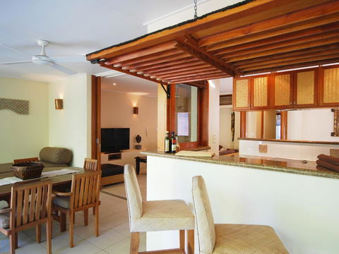 Surya Beachfront Villa No.1 - Click Find 2