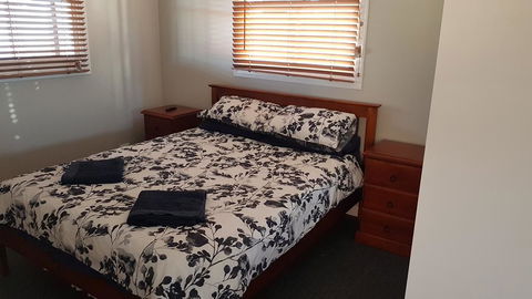 Sustainable B&B By The Bay - Bridge Guide 1