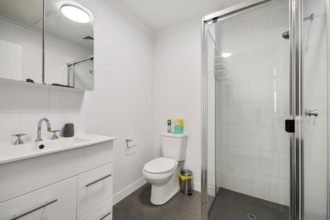 Swainson On Synagogue - Click Find 2