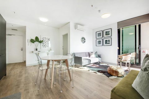 Swainson On Synagogue - Click Find 0