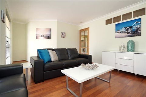 Swan River Applecross Heathcote Park 1BR Villa - Click Find 0
