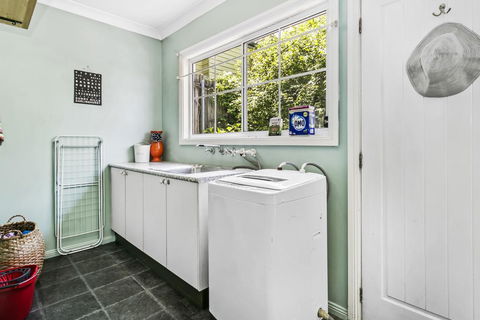 Swanbrook - Click Find 2